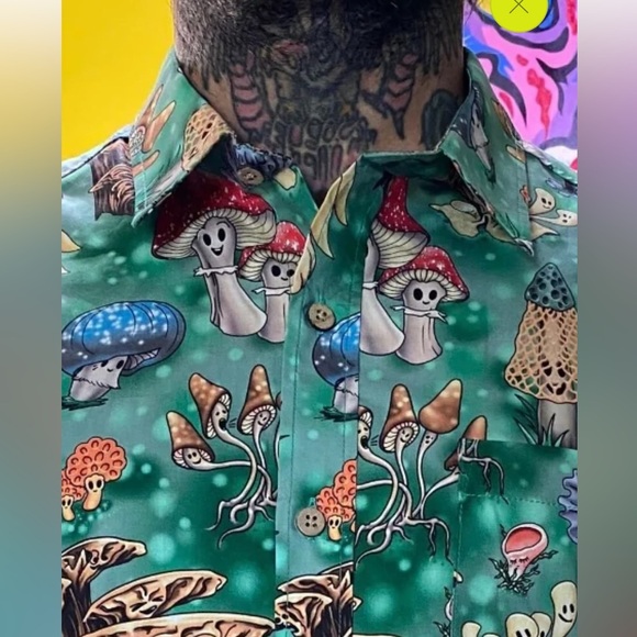 Crescent Creepers Mushroom short sleeve w front pocket green button up Size M - Picture 3 of 16